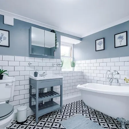 Springholm Family Retreat - Sleeps 10 Tatil Evi