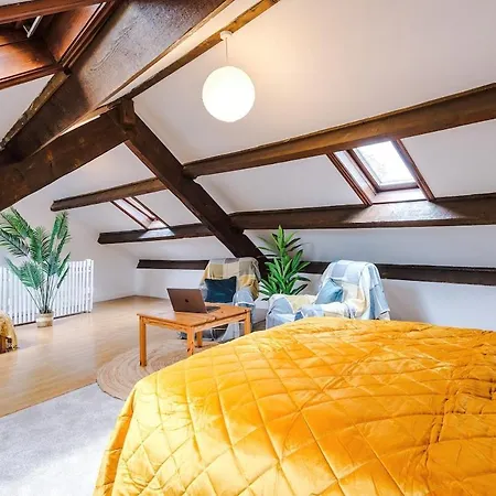 Springholm Family Retreat - Sleeps 10 Semesterbostad