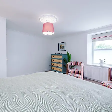 Hébergement de vacances Springholm Family Retreat - Sleeps 10 *